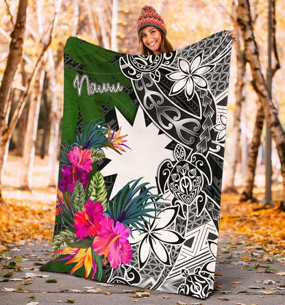 Nauru Premium Blanket - Turtle Plumeria Banana Leaf
