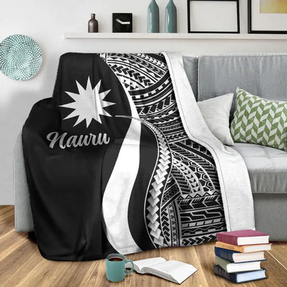 Nauru Premium Blanket - White Polynesian Tentacle Tribal Pattern