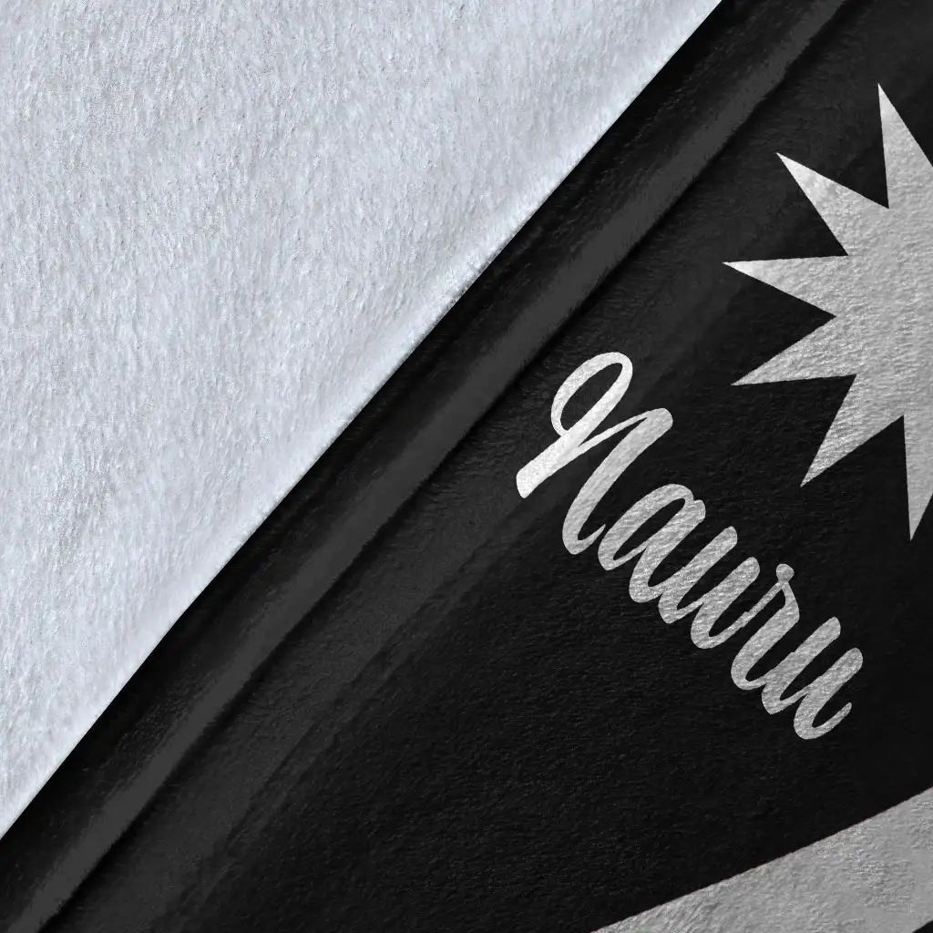 Nauru Premium Blanket - White Polynesian Tentacle Tribal Pattern