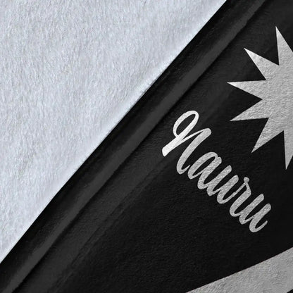 Nauru Premium Blanket - White Polynesian Tentacle Tribal Pattern