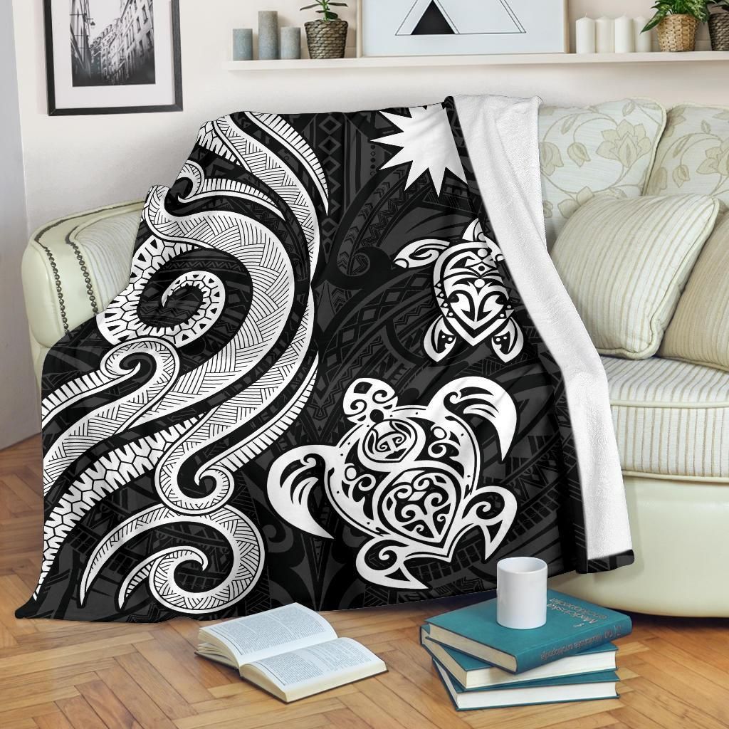Nauru Premium Blanket - White Tentacle Turtle