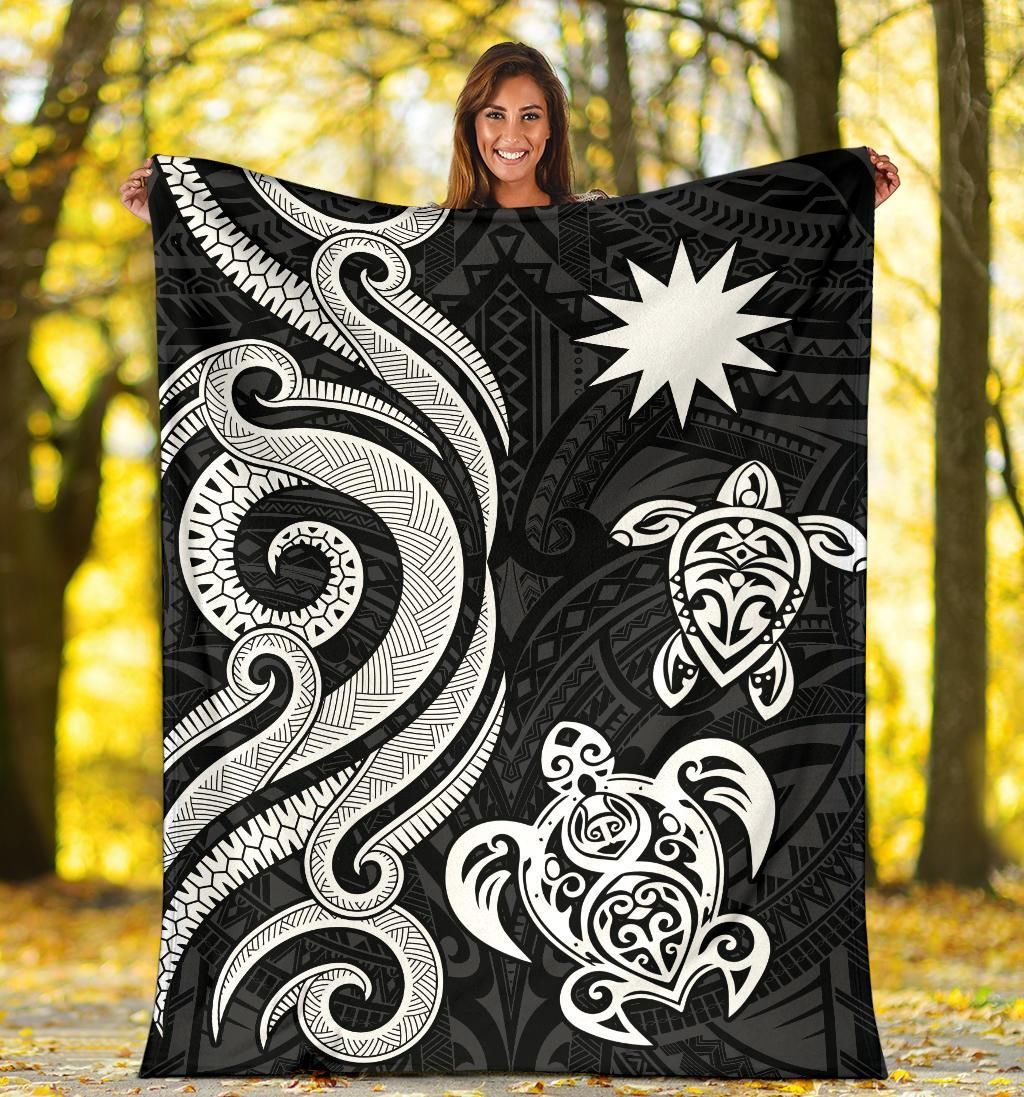 Nauru Premium Blanket - White Tentacle Turtle