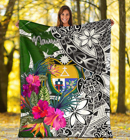 Nauru Premium Blanket White - Turtle Plumeria Banana Leaf Crest