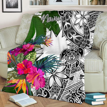 Nauru Premium Blanket White - Turtle Plumeria Banana Leaf