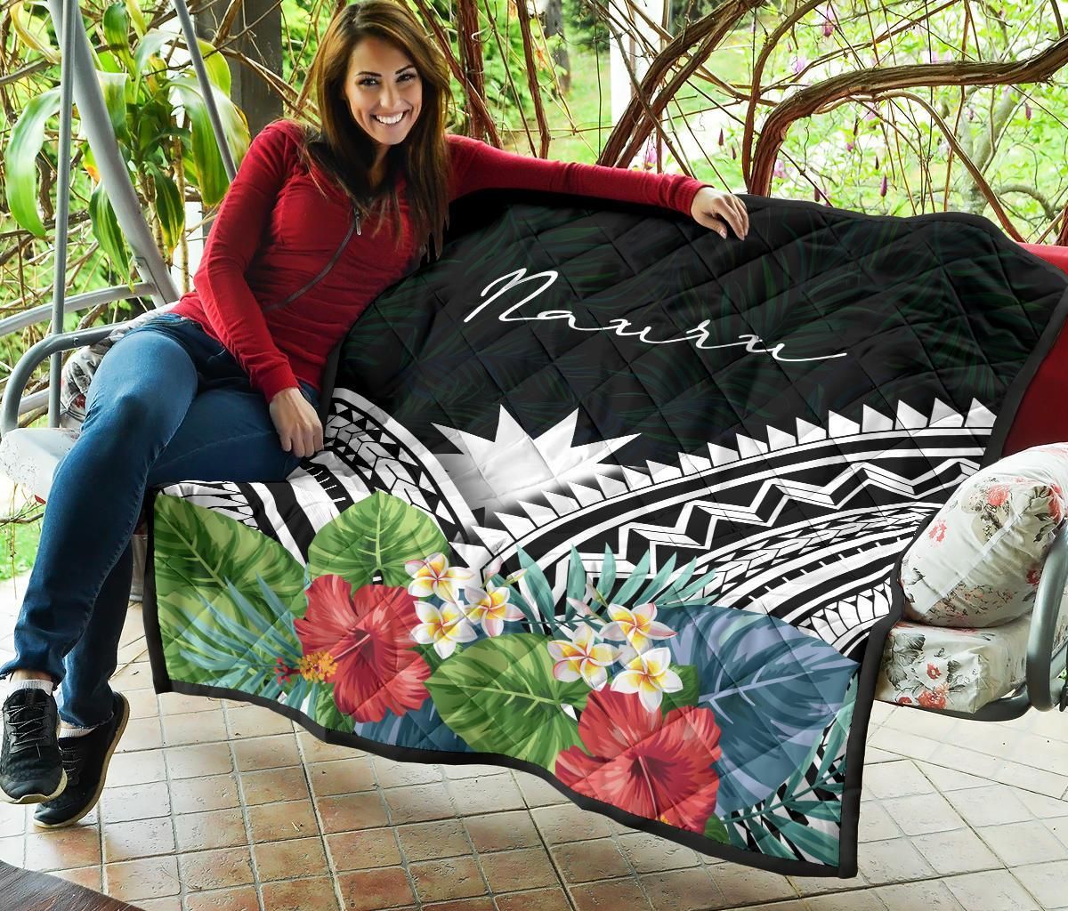 Nauru Premium Quilt - Nauru Coat of Arms & Polynesian Tropical Flowers White