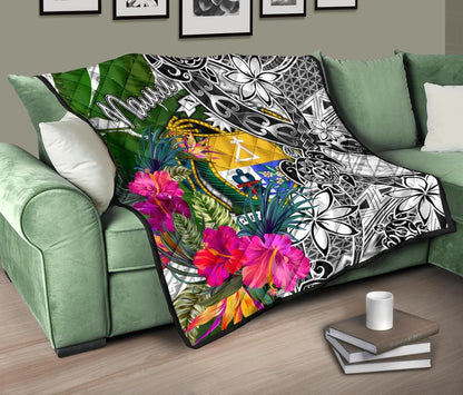 Nauru Premium Quilt White - Turtle Plumeria Banana Leaf Crest