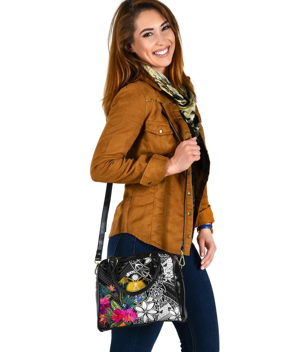 Nauru Shoulder Handbag - Turtle Plumeria Banana Leaf Crest