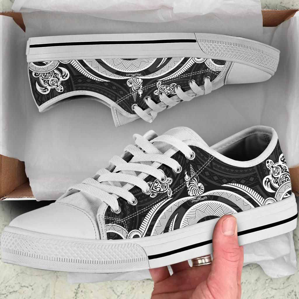 New Caledonia Low Top Canvas Shoes - White Tentacle Turtle