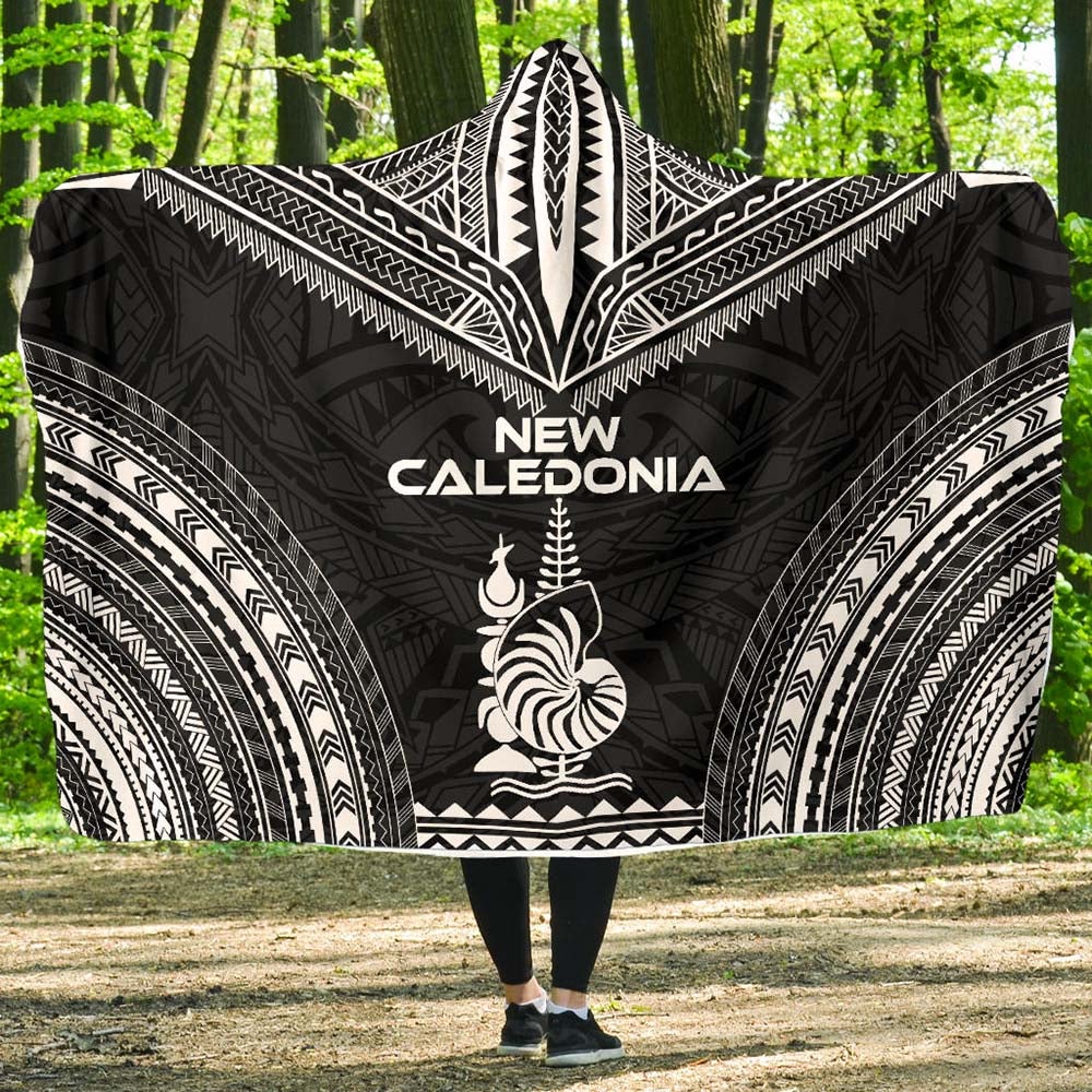 New Caledonia Polynesian Chief Hooded Blanket - Black Version
