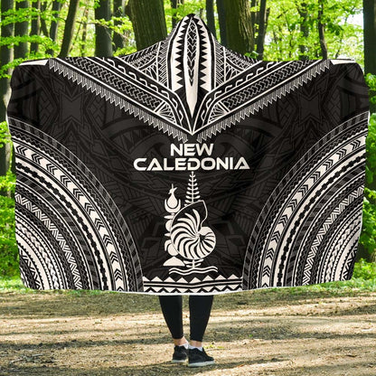 New Caledonia Polynesian Chief Hooded Blanket - Black Version