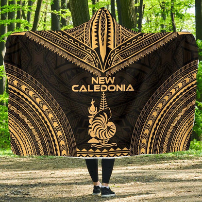 New Caledonia Polynesian Chief Hooded Blanket - Gold Version