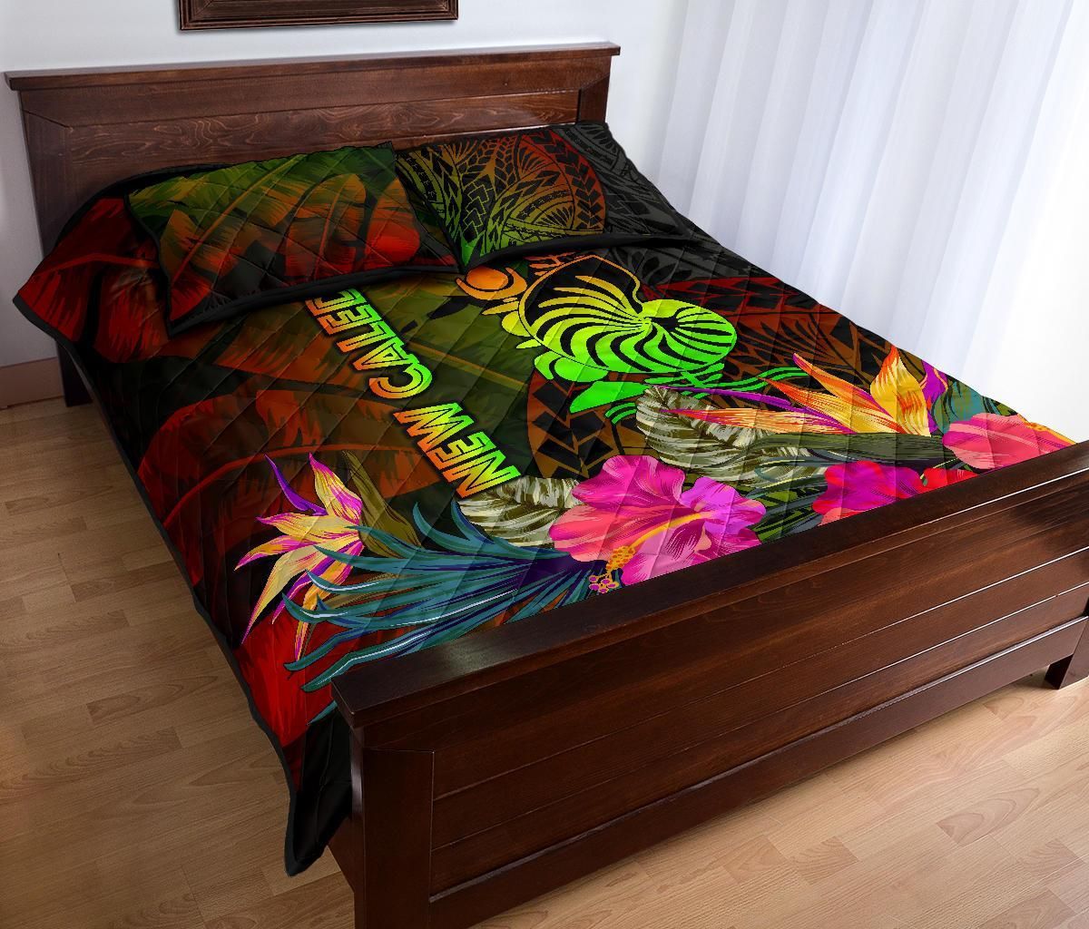 New Caledonia Polynesian Quilt Bed Set- Hibiscus and Banana Leaves
