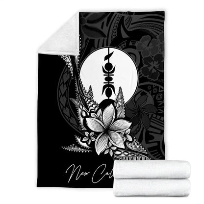 New Caledonia Premium Blanket - Fish With Plumeria Flowers Style
