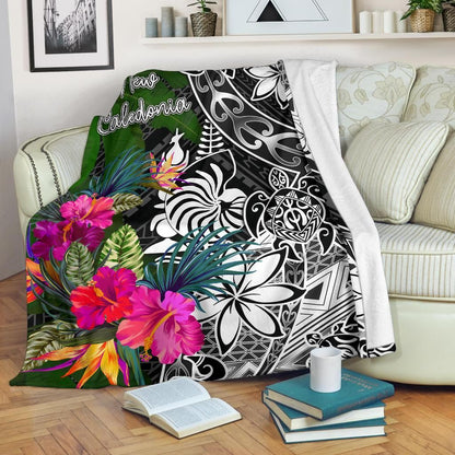 New Caledonia Premium Blanket - Turtle Plumeria Banana Leaf Crest