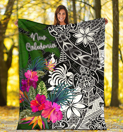 New Caledonia Premium Blanket - Turtle Plumeria Banana Leaf Crest