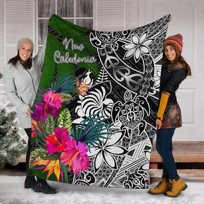 New Caledonia Premium Blanket - Turtle Plumeria Banana Leaf Crest