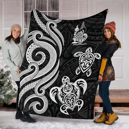 New Caledonia Premium Blanket - White Tentacle Turtle