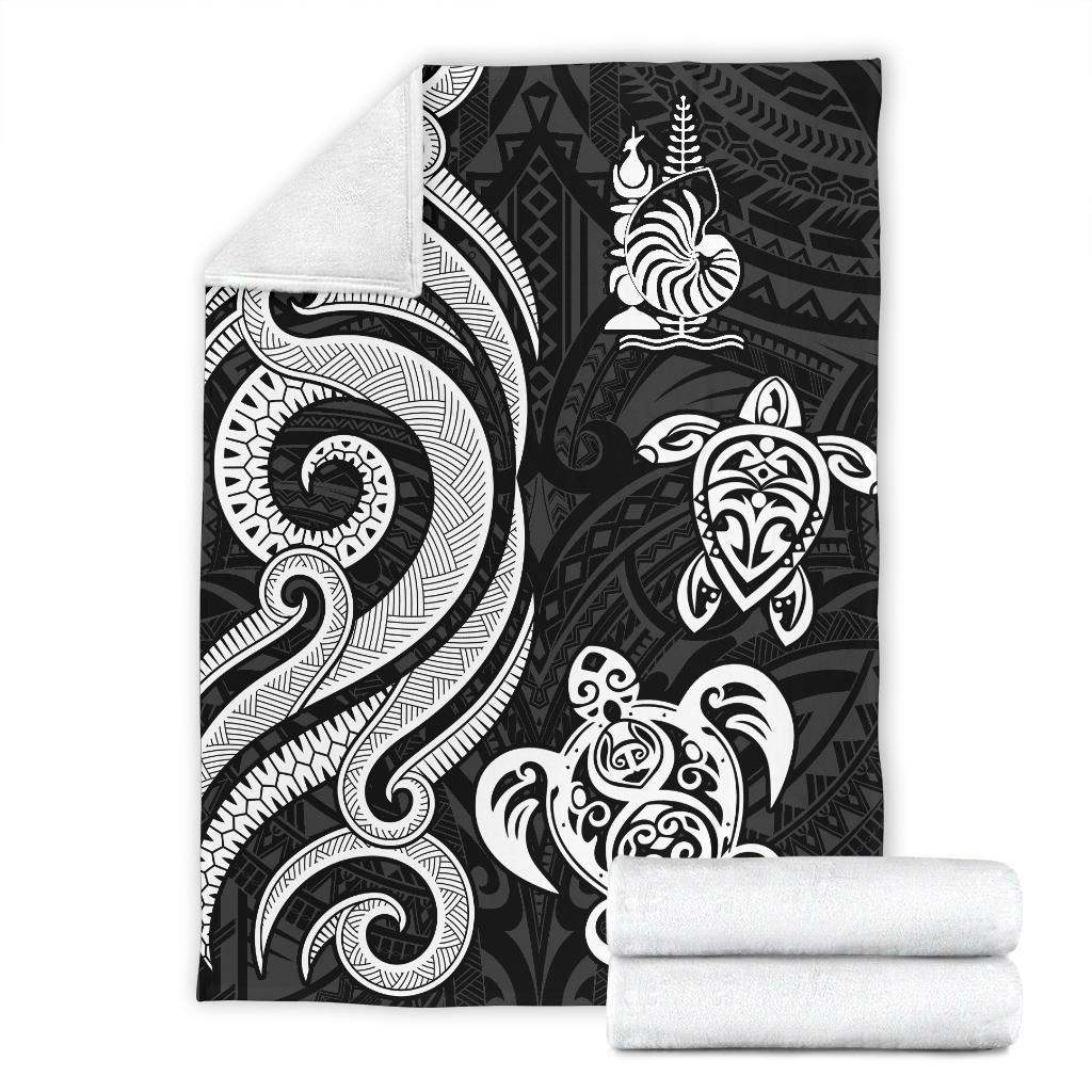 New Caledonia Premium Blanket - White Tentacle Turtle