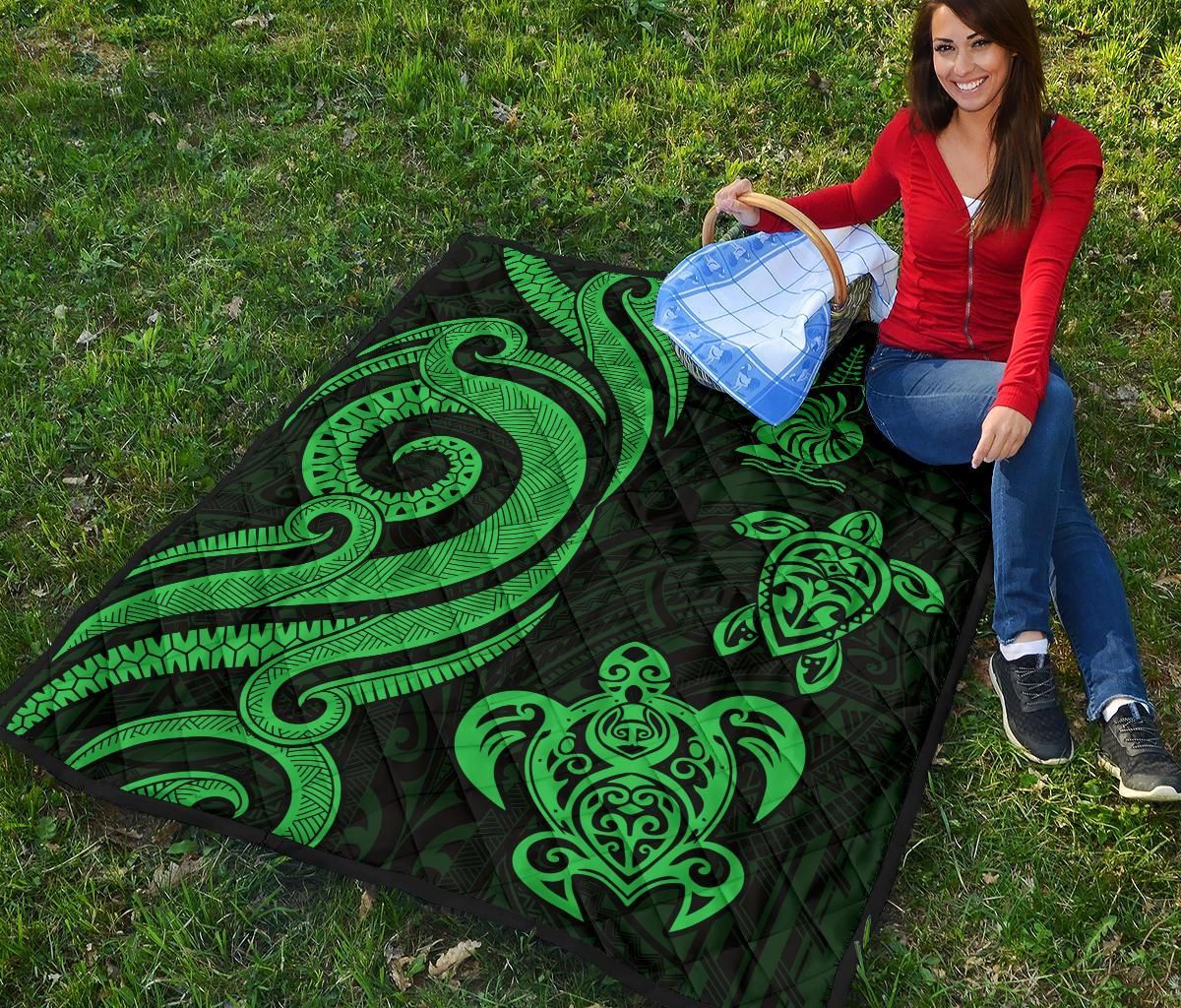 New Caledonia Premium Quilt - Green Tentacle Turtle