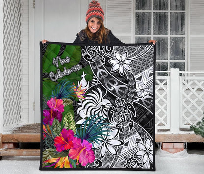 New Caledonia Premium Quilt - Turtle Plumeria Banana Leaf Crest