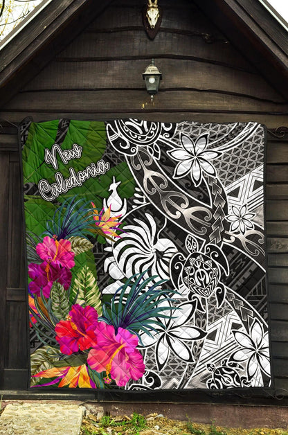 New Caledonia Premium Quilt - Turtle Plumeria Banana Leaf Crest