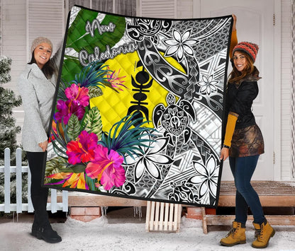 New Caledonia Premium Quilt White - Turtle Plumeria Banana Leaf