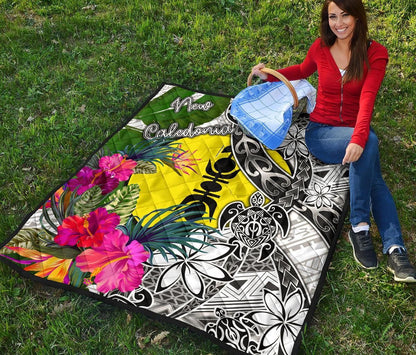 New Caledonia Premium Quilt White - Turtle Plumeria Banana Leaf