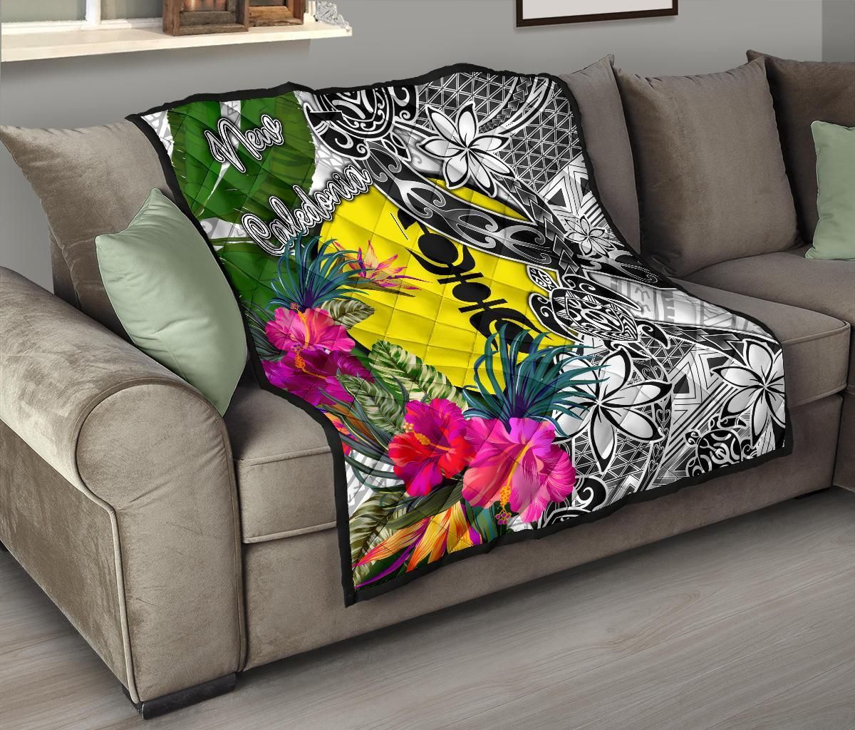 New Caledonia Premium Quilt White - Turtle Plumeria Banana Leaf