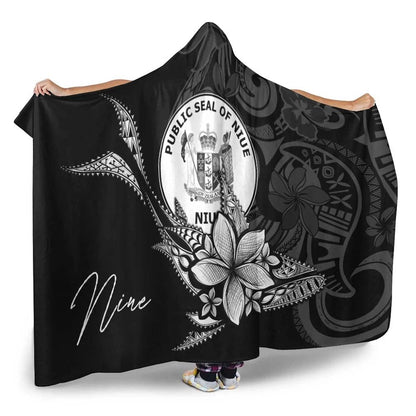 Niue Hooded Blanket - Fish With Plumeria Flowers Style