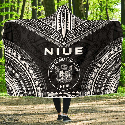 Niue Polynesian Chief Hooded Blanket - Black Version