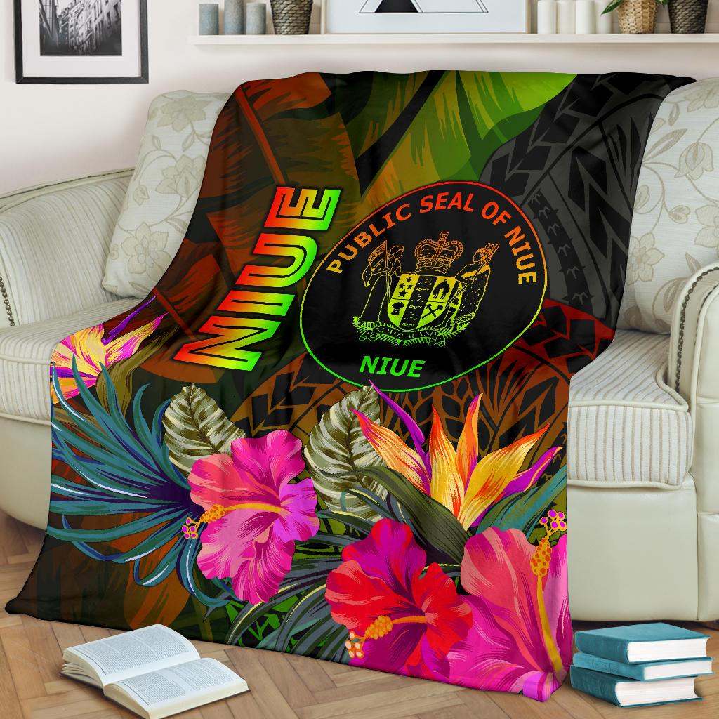 Niue Polynesian Premium Blanket - Hibiscus and Banana Leaves