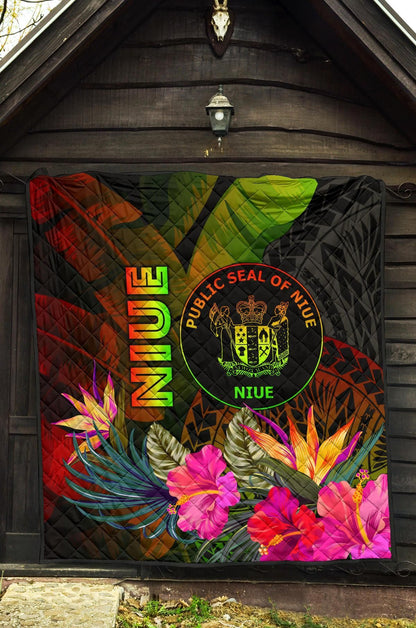 Niue Polynesian Premium Quilt - Hibiscus and Banana Leaves