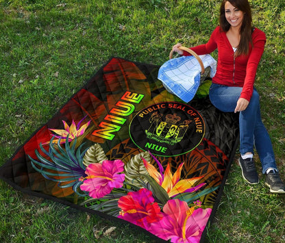 Niue Polynesian Premium Quilt - Hibiscus and Banana Leaves