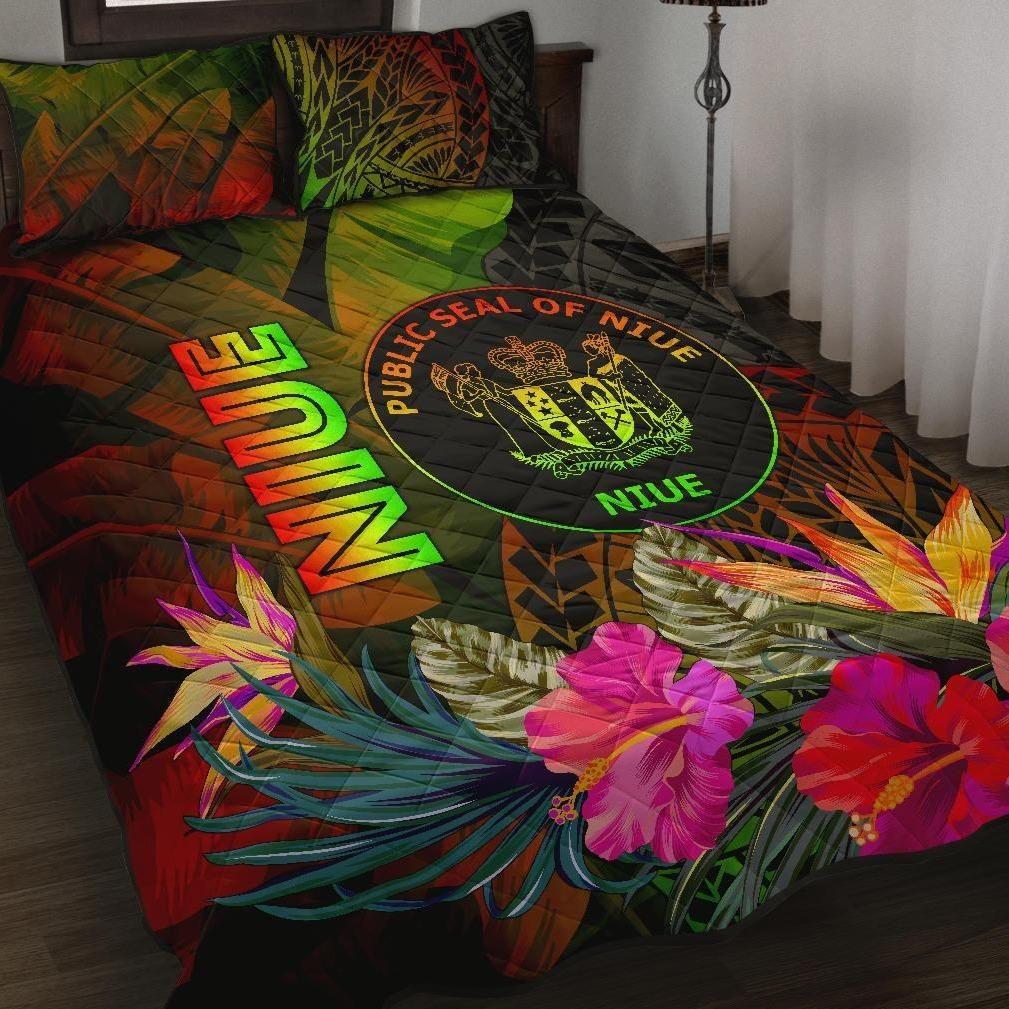 Niue Polynesian Quilt Bed Set - Hibiscus and Banana Leaves