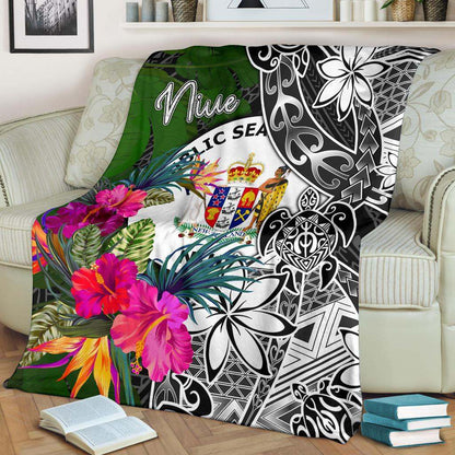 Niue Premium Blanket - Turtle Plumeria Banana Leaf