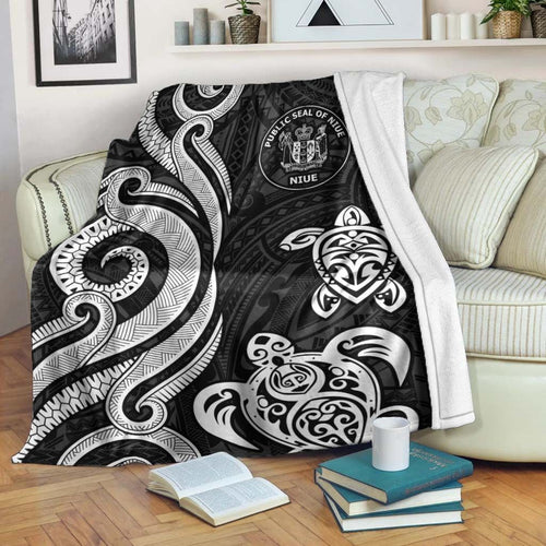 Niue Premium Blanket - White Tentacle Turtle