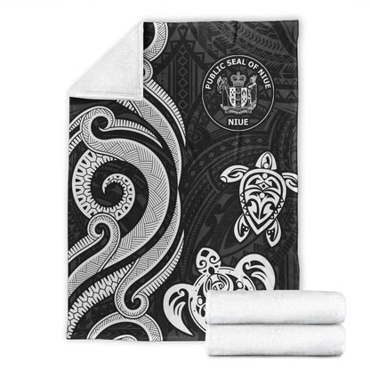 Niue Premium Blanket - White Tentacle Turtle