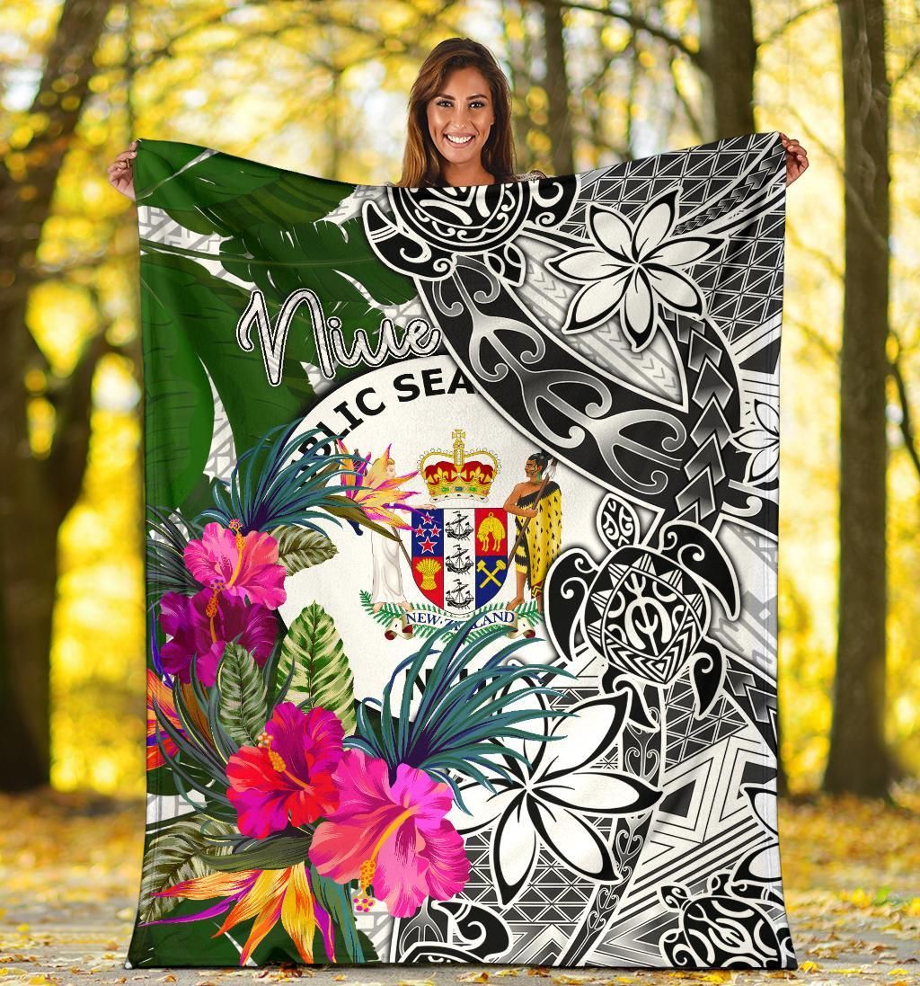 Niue Premium Blanket White - Turtle Plumeria Banana Leaf