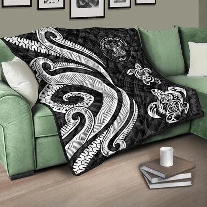Niue Premium Quilt - White Tentacle Turtle