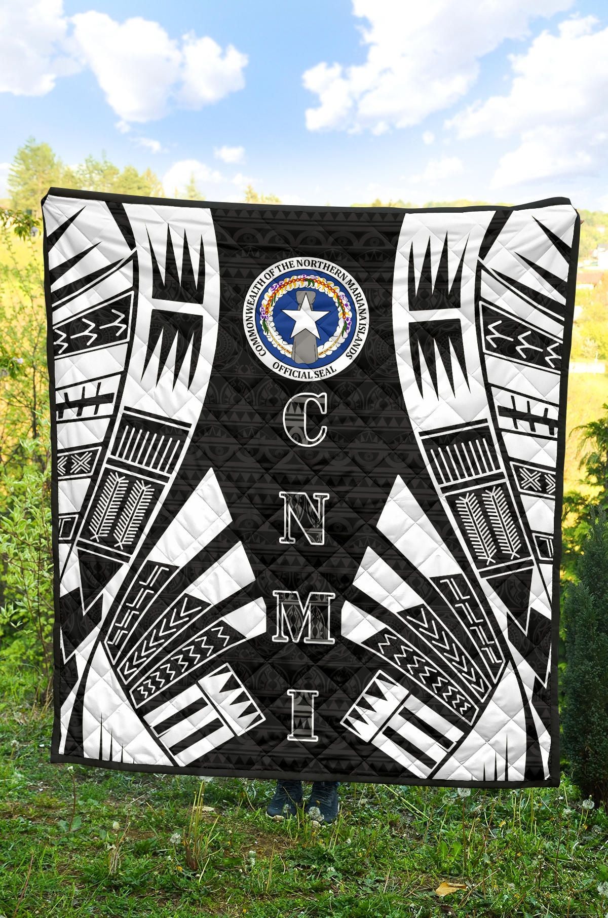 Northern Mariana Islands Premium Quilt - Northern Mariana Islands Seal Polynesian White Tattoo (Black)