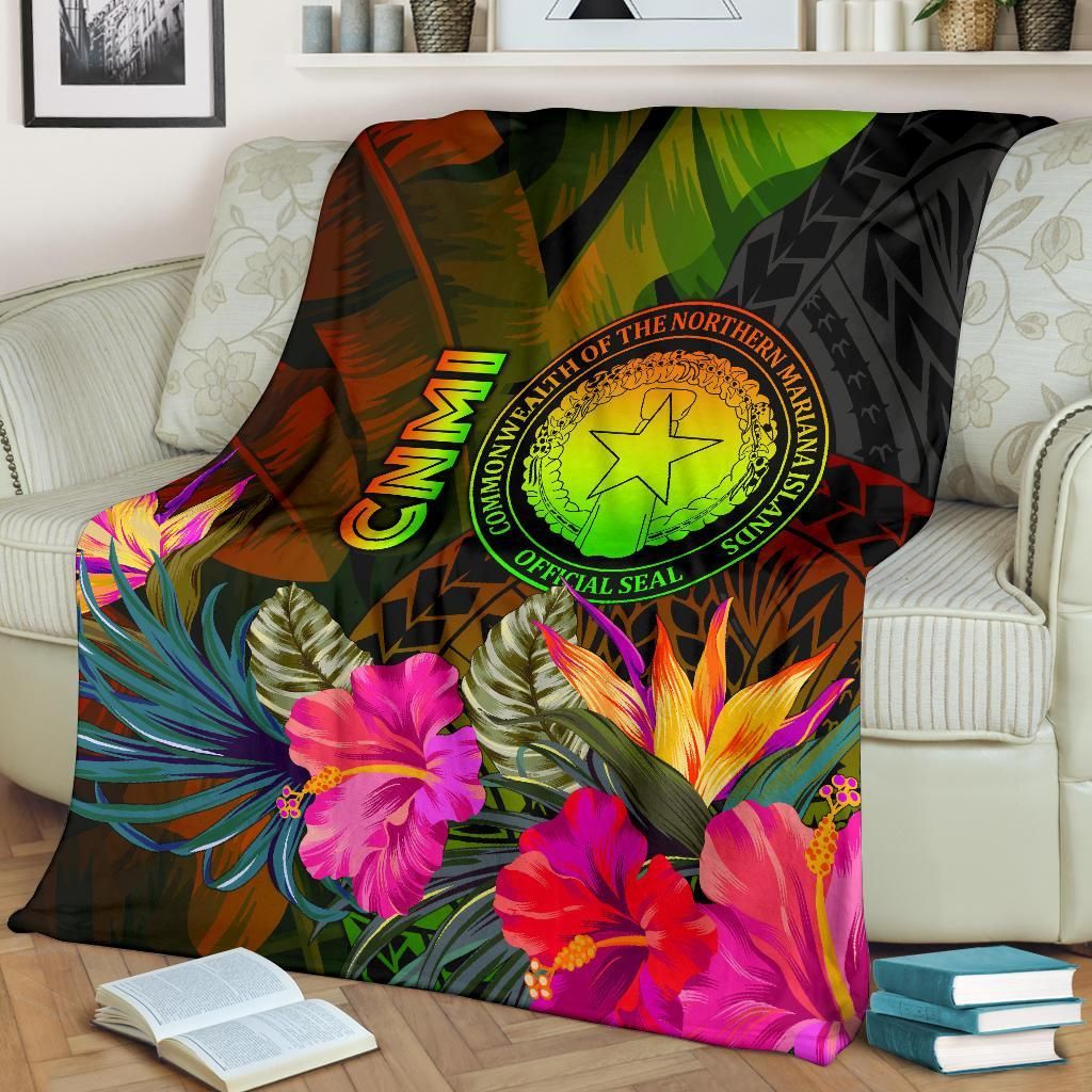 Northern Mariana Islands Polynesian Premium Blanket - Hibiscus and Banana Leaves