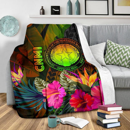 Northern Mariana Islands Polynesian Premium Blanket - Hibiscus and Banana Leaves
