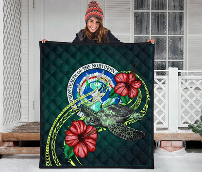 Northern Mariana Islands Polynesian Premium Quilt - Green Turtle Hibiscus