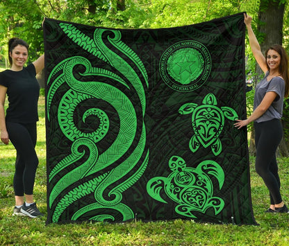 Northern Mariana Islands Premium Quilt - Green Tentacle Turtle