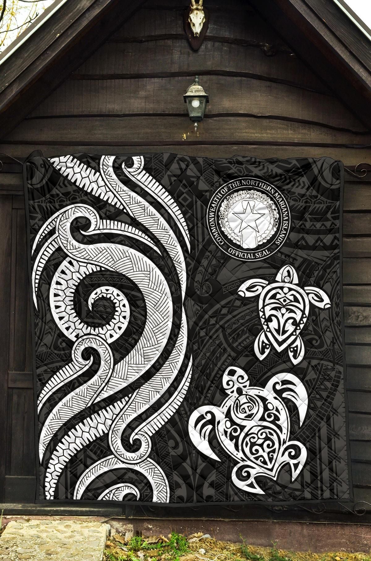 Northern Mariana Islands Premium Quilt -  White Tentacle Turtle