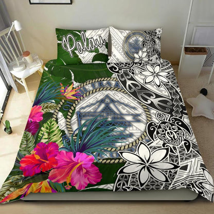 Palau Bedding Set White - Turtle Plumeria Banana Leaf Crest