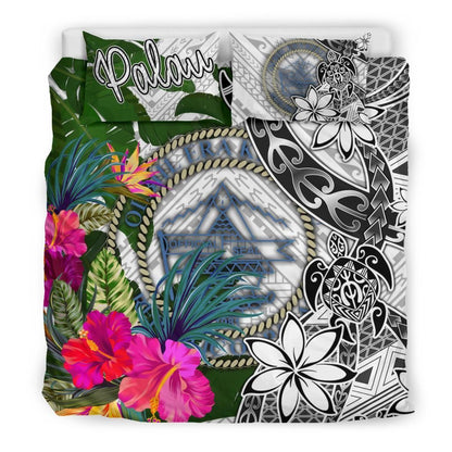 Palau Bedding Set White - Turtle Plumeria Banana Leaf Crest