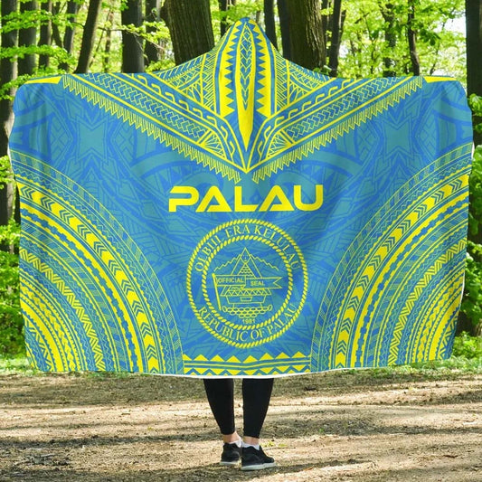 Palau Flag Polynesian Chief Hooded Blanket