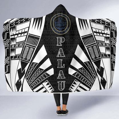 Palau Hooded Blanket - Polynesian Tattoo Black