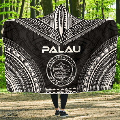 Palau Polynesian Chief Hooded Blanket - Black Version